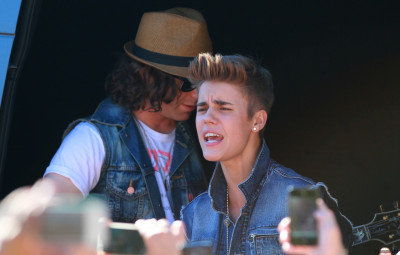 27.06 | Justin Bieber deixando os estúdios do The Tonight Show