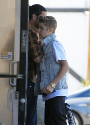 29.06 | Justin Bieber deixando restaurante em LA