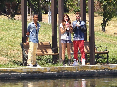 30.06 | Justin Bieber, Selena Gomez Khalil em Encino, Califórnia