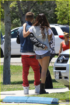 30.06 | Justin Bieber, Selena Gomez Khalil em Encino, Califórnia