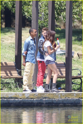 30.06 | Justin Bieber, Selena Gomez Khalil em Encino, Califórnia