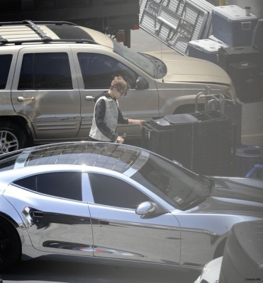 07.06 | Justin Bieber nos bastidores do clipe de As Long As You Love Me