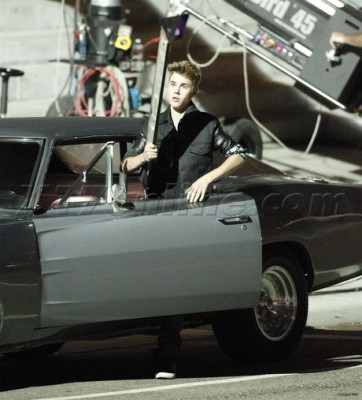 07.06 | Justin Bieber nos bastidores do clipe de As Long As You Love Me