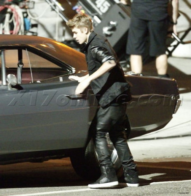 07.06 | Justin Bieber nos bastidores do clipe de As Long As You Love Me