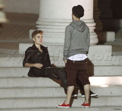 07.06 | Justin Bieber nos bastidores do clipe de As Long As You Love Me