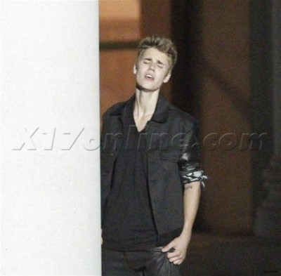 07.06 | Justin Bieber nos bastidores do clipe de As Long As You Love Me