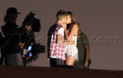 07.06 | Justin Bieber nos bastidores do clipe de As Long As You Love Me
