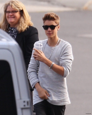 15.07 | Justin Bieber chegando no Australia's Got Talent