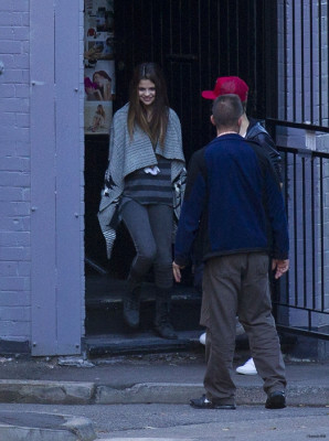 17.07 | Justin Bieber e Selena Gomez fazendo compras na Austrália