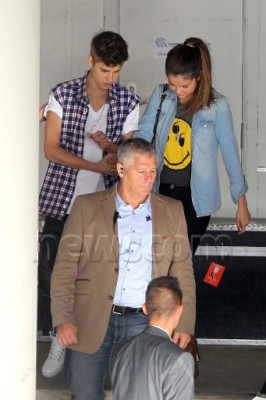 19.07 | Justin Bieber deixando seu hotel na Nova Zelândia