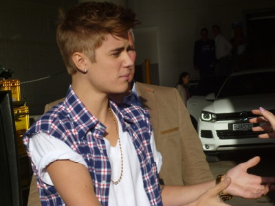 19.07 | Justin Bieber visitando hospital na Nova Zelândia