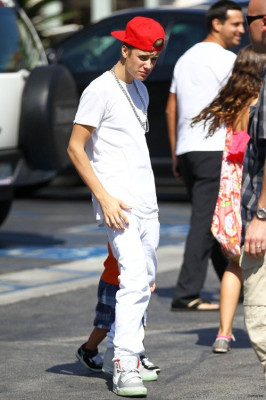 30.07 | Justin Bieber a caminho do King’s Fish House