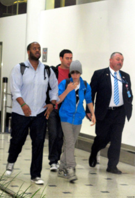24.04 | Justin Bieber chegando no aeroporto em Sidney