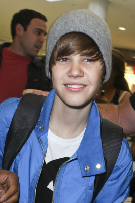 24.04 | Justin Bieber chegando no aeroporto em Sidney