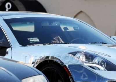 04.06 | Justin Bieber com Selena Gomez no Chick Fil A em Los Angeles