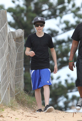24.04 | Justin Bieber passeando na praia em Sidney