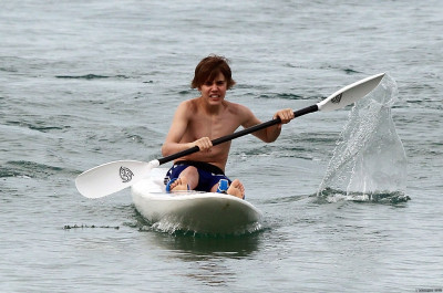 24.04 | Justin Bieber passeando na praia em Sidney