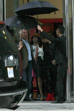 09.09 | Justin Bieber deixando seu hotel em Toronto