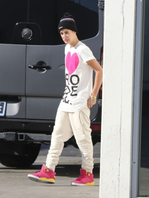 10.04 | Justin Bieber chegando no Sky High Sports