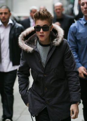 11.07 | Justin Bieber chegando no Victoria’s Secret Fashion Show