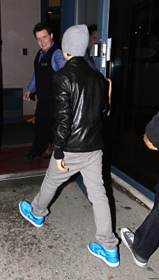 17.04 | Justin Bieber deixando o Juno Awards