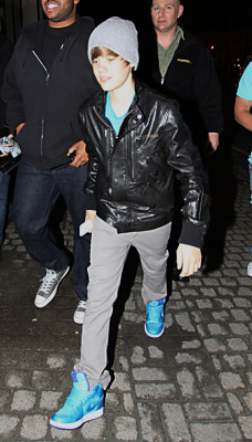 17.04 | Justin Bieber deixando o Juno Awards