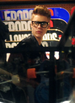 27.11 | Justin Bieber fazendo compras em NY