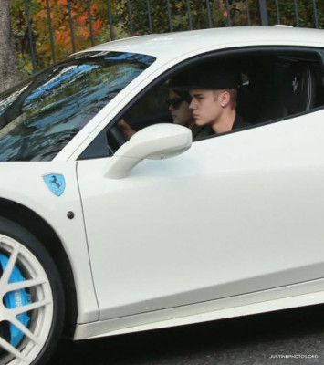 12.03 | Justin Bieber e Selena Gomez em Los Angeles