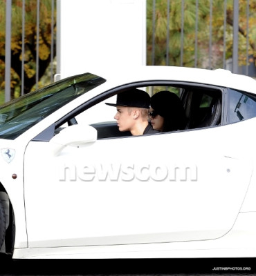 12.03 | Justin Bieber e Selena Gomez em Los Angeles