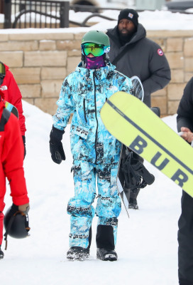 31.12 | Aproveitando uma manhã de snowboard com os amigos em Aspen