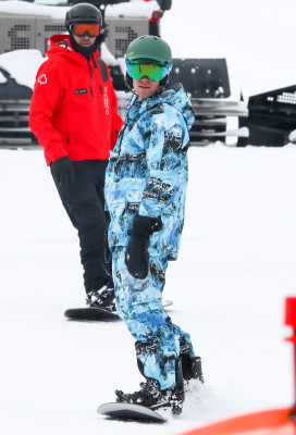 31.12 | Aproveitando uma manhã de snowboard com os amigos em Aspen