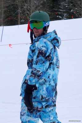 31.12 | Aproveitando uma manhã de snowboard com os amigos em Aspen