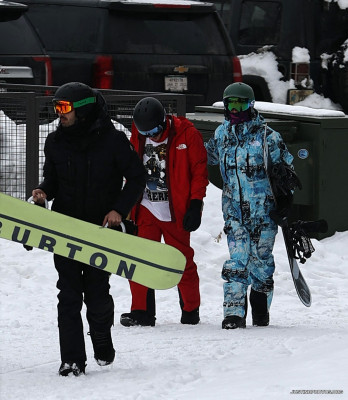31.12 | Aproveitando uma manhã de snowboard com os amigos em Aspen