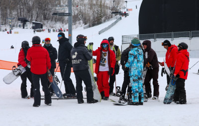 31.12 | Aproveitando uma manhã de snowboard com os amigos em Aspen