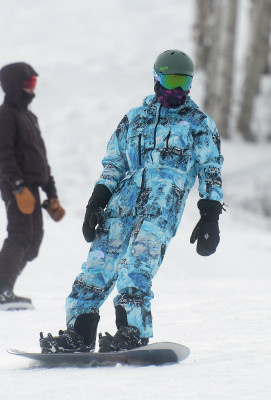 31.12 | Aproveitando uma manhã de snowboard com os amigos em Aspen