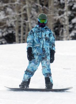 31.12 | Aproveitando uma manhã de snowboard com os amigos em Aspen