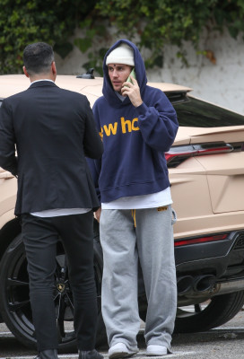 15.12 | Saindo de um almoço de negócios em Los Angeles