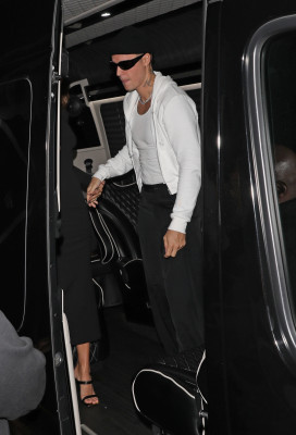 11.02 | Chega ao The Nice Guy, em West Hollywood