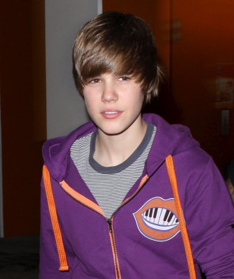 05.04 | Justin Bieber deixando cinema em Los Angeles
