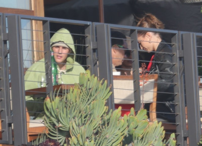 14.02 | Almoço de Dia dos Namorados no restaurante Nobu, em Malibu