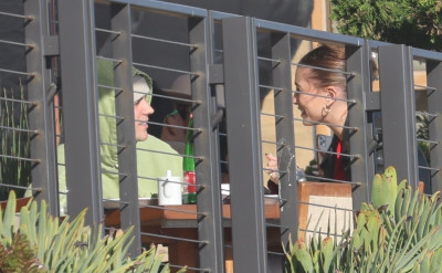 14.02 | Almoço de Dia dos Namorados no restaurante Nobu, em Malibu