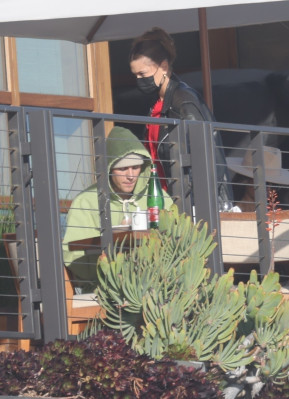 14.02 | Almoço de Dia dos Namorados no restaurante Nobu, em Malibu