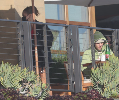 14.02 | Almoço de Dia dos Namorados no restaurante Nobu, em Malibu