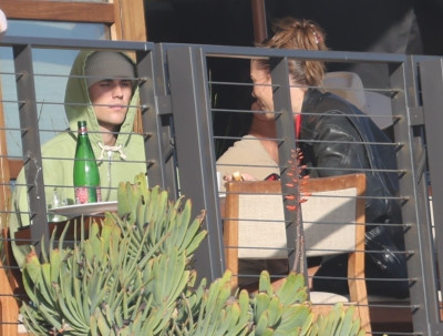 14.02 | Almoço de Dia dos Namorados no restaurante Nobu, em Malibu