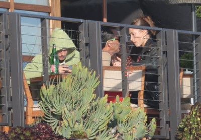 14.02 | Almoço de Dia dos Namorados no restaurante Nobu, em Malibu