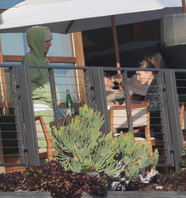 14.02 | Almoço de Dia dos Namorados no restaurante Nobu, em Malibu