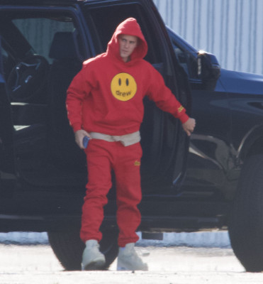 13.03 | Embarca em um jato particular em Los Angeles