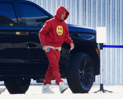 13.03 | Embarca em um jato particular em Los Angeles