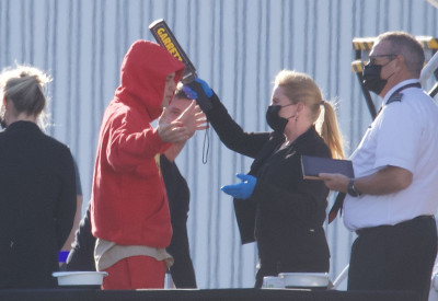 13.03 | Embarca em um jato particular em Los Angeles