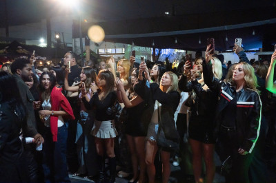 09.10 | Justin Bieber no The League, em Los Angeles, Califórnia.